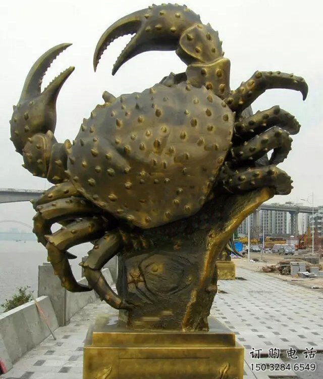 商業街螃蟹雕塑廠家 大型街頭擺件 步行街異形螃蟹雕塑