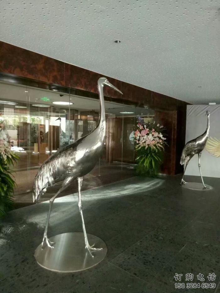 抽象鴕鳥(niǎo)雕塑廠家 大型創(chuàng)意擺件 風(fēng)景區(qū)仿真鴕鳥(niǎo)雕塑