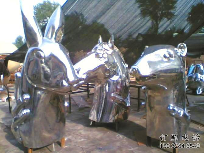 鏡面馬頭雕塑廠家 現(xiàn)代公園擺件 游樂場異形馬頭雕塑