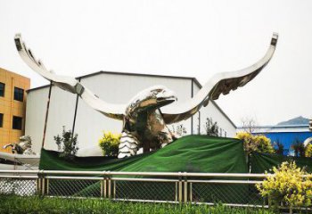 街道鷹雕塑廠家 創意草地小品 戶外拉絲鷹雕塑
