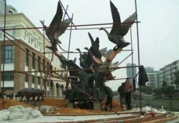 仿古大雁雕塑廠家 現(xiàn)代抽象小品 戶(hù)外彩繪大雁雕塑