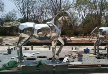 鍛造駿馬雕塑廠家 公園廣場擺件 戶外鏡面駿馬雕塑