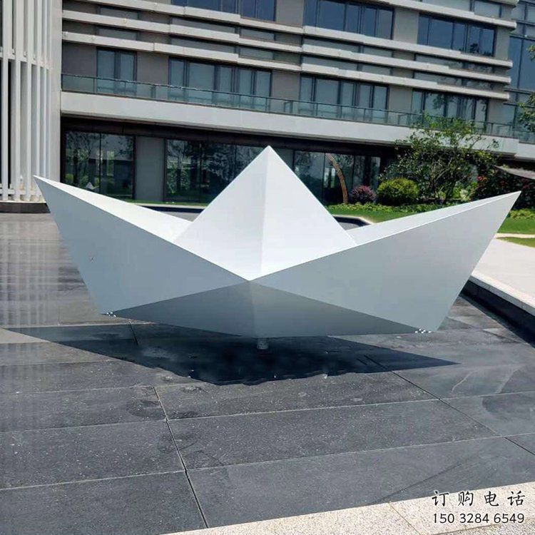 戶(hù)外小船雕塑廠家 噴漆小品 公園不銹鋼小船雕塑