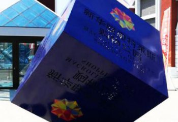 大型立方體雕塑廠家 噴漆小品 現(xiàn)代不銹鋼立方體雕塑廠