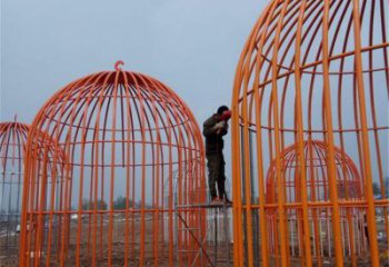 中式籠子雕塑廠家 現(xiàn)代小品 游樂(lè)場(chǎng)不銹鋼籠子雕塑廠生產(chǎn)