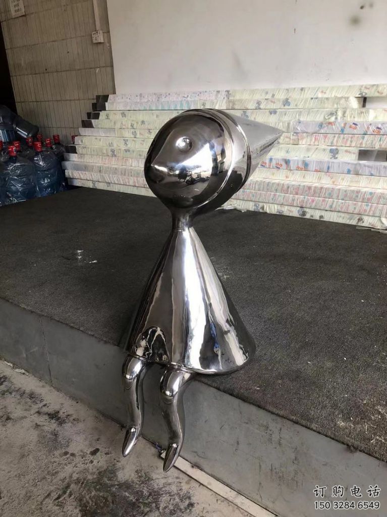 廣場(chǎng)卡通人雕塑廠家  公園小品  創(chuàng)意不銹鋼卡通人雕塑