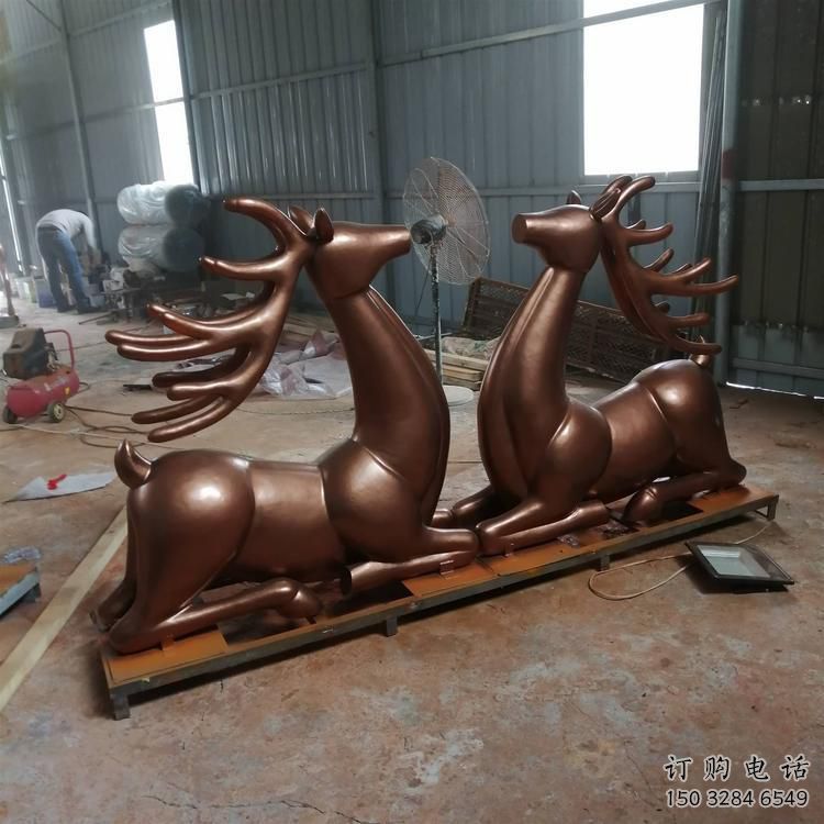 小鹿動(dòng)物雕塑