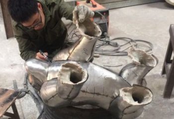 遼寧步行街猩猩雕塑，景觀主題，鍛造工藝