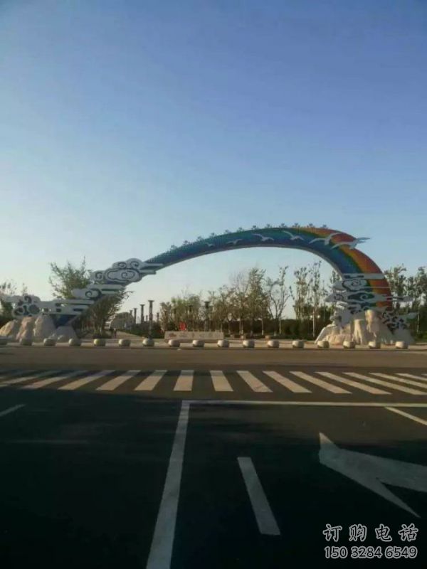 云朵大門雕塑，公園美陳元素，不銹鋼云朵大門雕塑