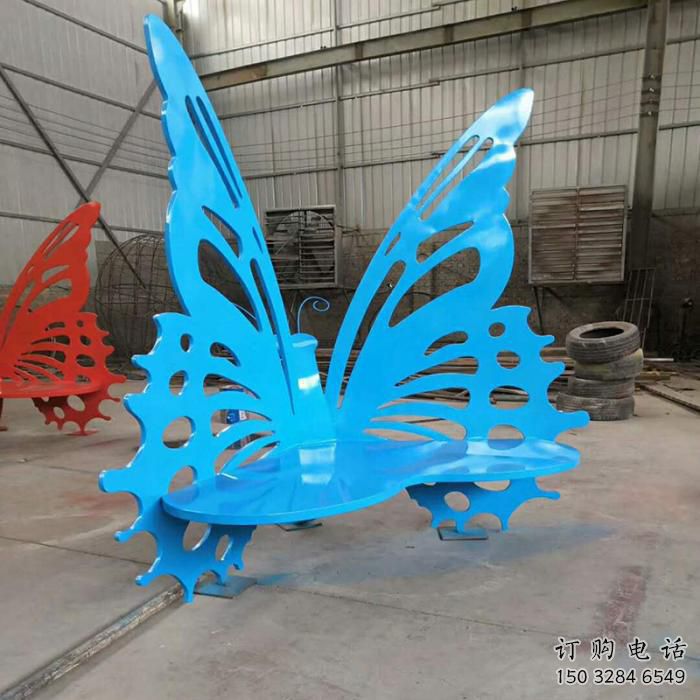 蝴蝶坐凳雕塑制造商，烤漆工藝公園坐凳雕塑