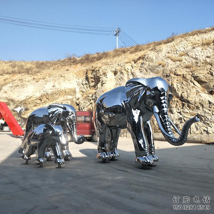 鏡面大象雕塑廠家,動物景觀雕塑,不銹鋼動物雕塑供應