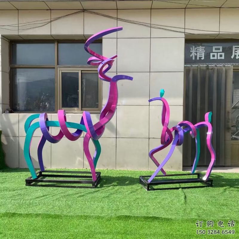 城市小鹿雕塑