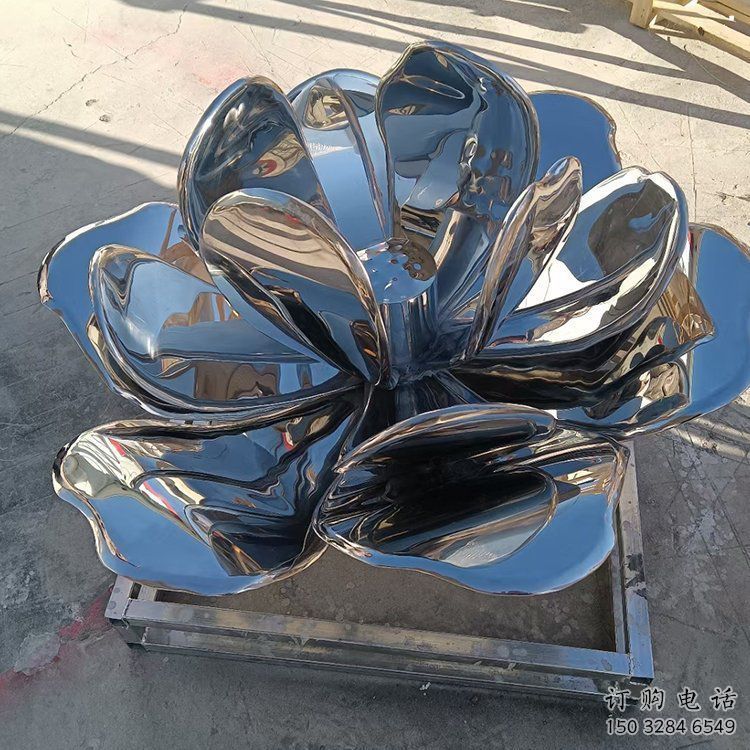 花園蓮花雕塑點擊，多彩藝術(shù)，鏡面蓮花雕塑訂做廠家