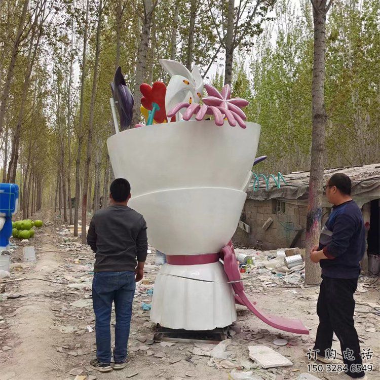 花朵雕塑承接，景觀概念，戶外郁金香花朵雕塑供需