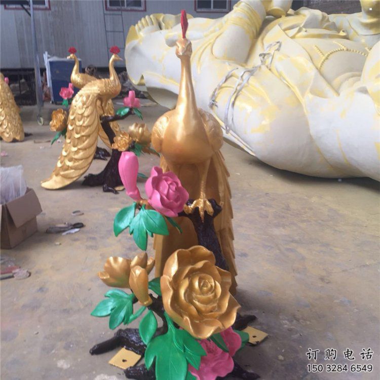 制造孔雀雕塑展品，黃銅材質(zhì)，銅孔雀雕塑廠家常用