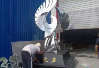 景觀鳳凰雕塑定做，小區(qū)擺件，鏡面不銹鋼鳳凰雕塑制作