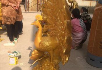 花園孔雀雕塑點擊，多彩藝術(shù)，銅孔雀雕塑承接