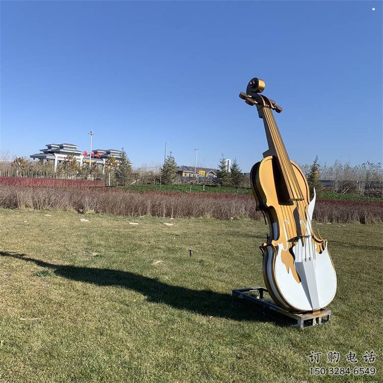小提琴雕塑供需，室外軟裝，不銹鋼小提琴雕塑制作