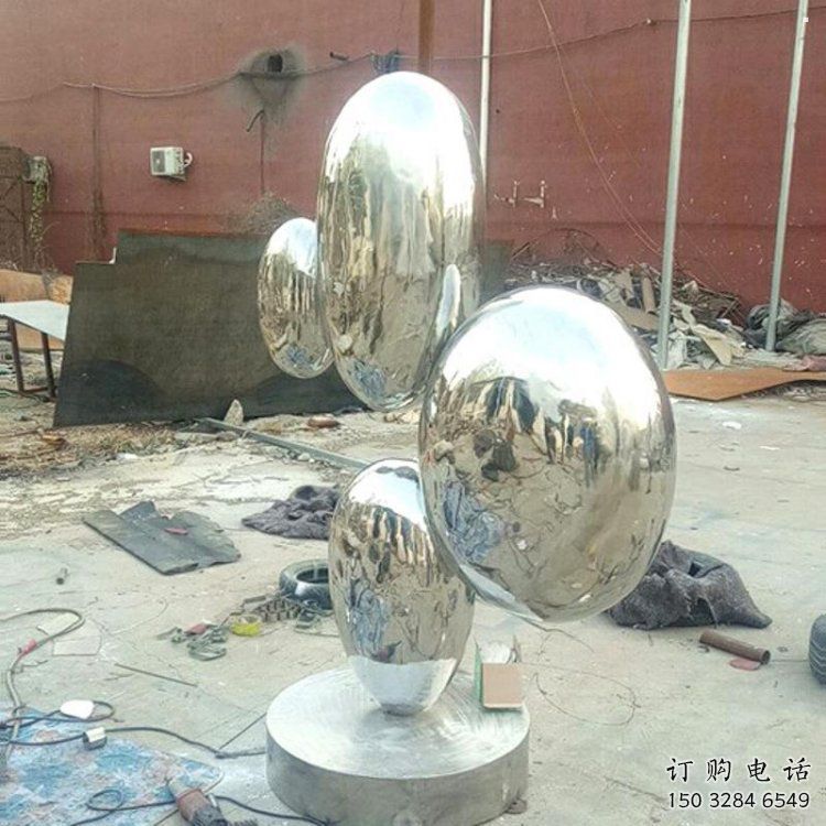 鍛造雞蛋雕塑