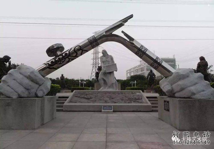 手握鋼筆雕塑，標識雕塑，不銹鋼手握鋼筆雕塑廠家