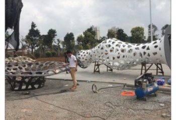 花瓶雕塑制造商，室外軟裝，鏤空花瓶雕塑制作承接