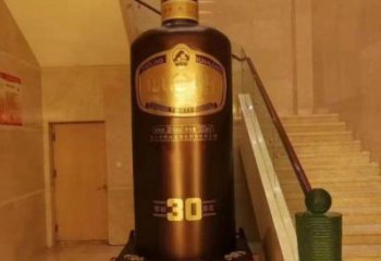 酒瓶雕塑常用，公園小品，玻璃鋼酒瓶雕塑生產商
