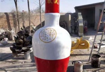 酒瓶雕塑生產(chǎn)，藝術(shù)雕塑，各類(lèi)玻璃鋼酒瓶雕塑定制