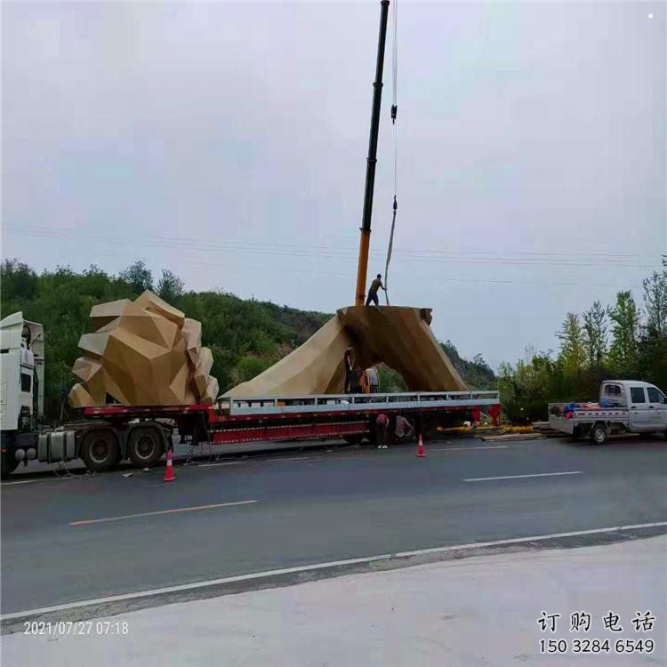 中式握手雕塑