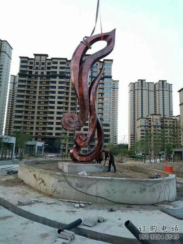 仿真樹葉雕塑定做，廣場(chǎng)雕塑，彩繪仿真樹葉雕塑提供