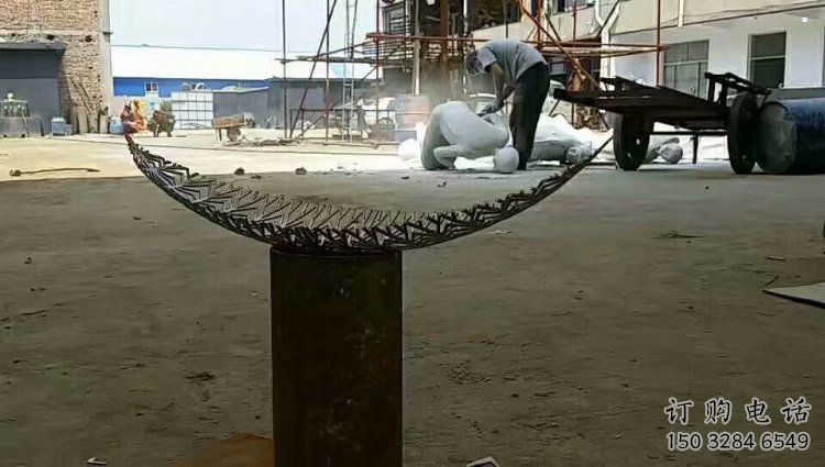 鏤空樹葉雕塑制作，公園小品，鏡面鏤空樹葉雕塑優選