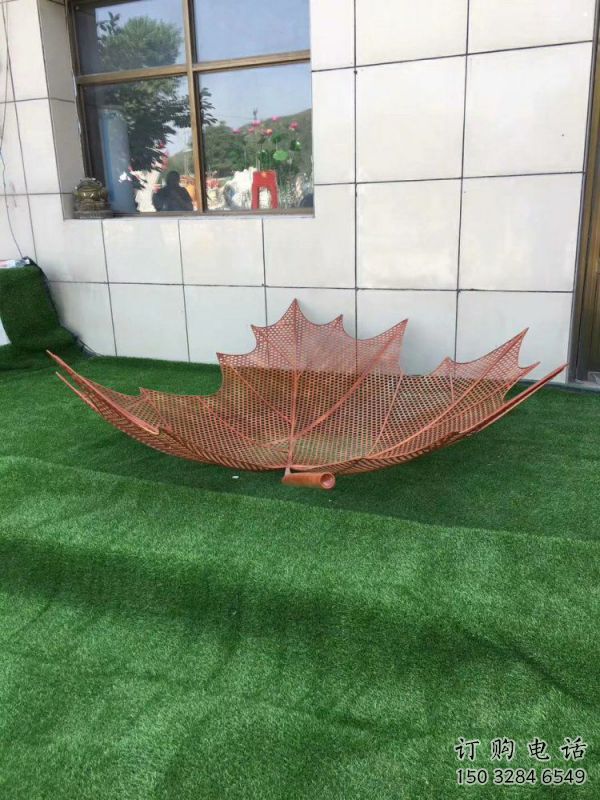 鏤空樹(shù)葉雕塑系列，小區(qū)雕塑，鐵藝樹(shù)葉雕塑定做廠家