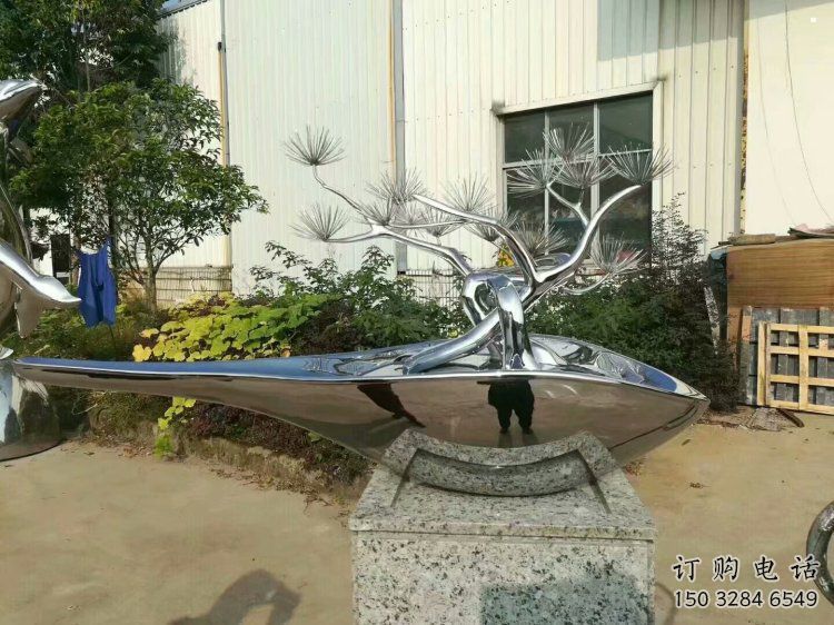 酒店松樹雕塑