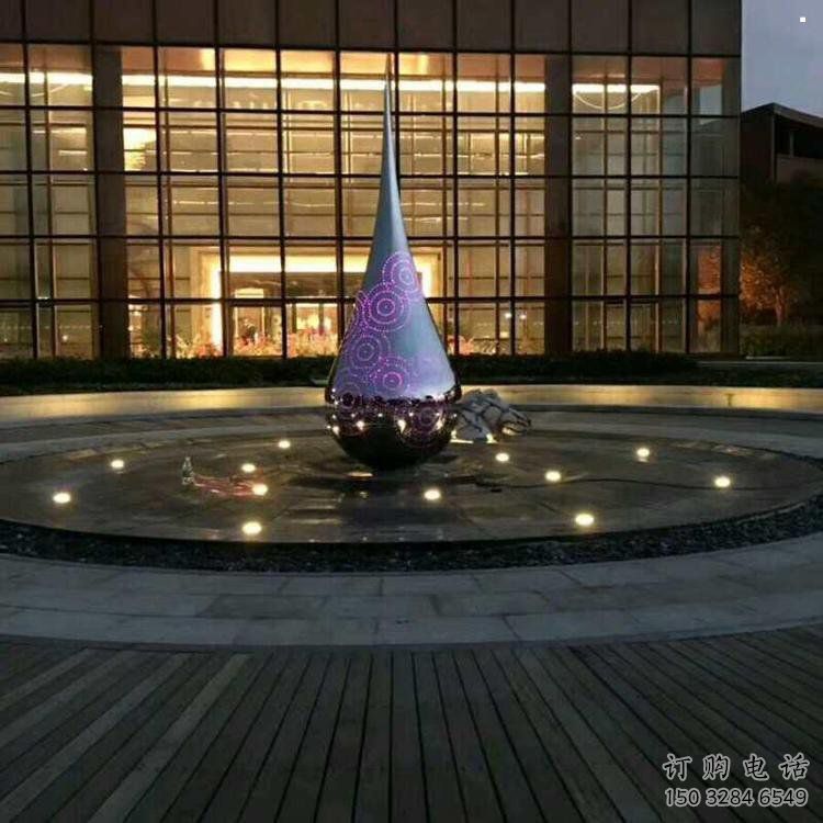 校園水珠雕塑