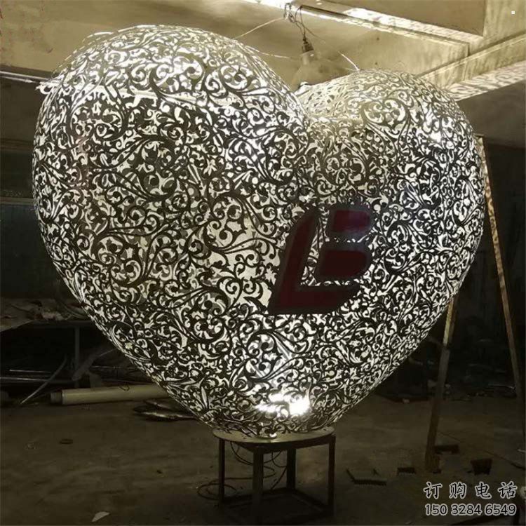 心形球雕塑制造，街景小品，景觀不銹鋼心形球雕塑優(yōu)價(jià)