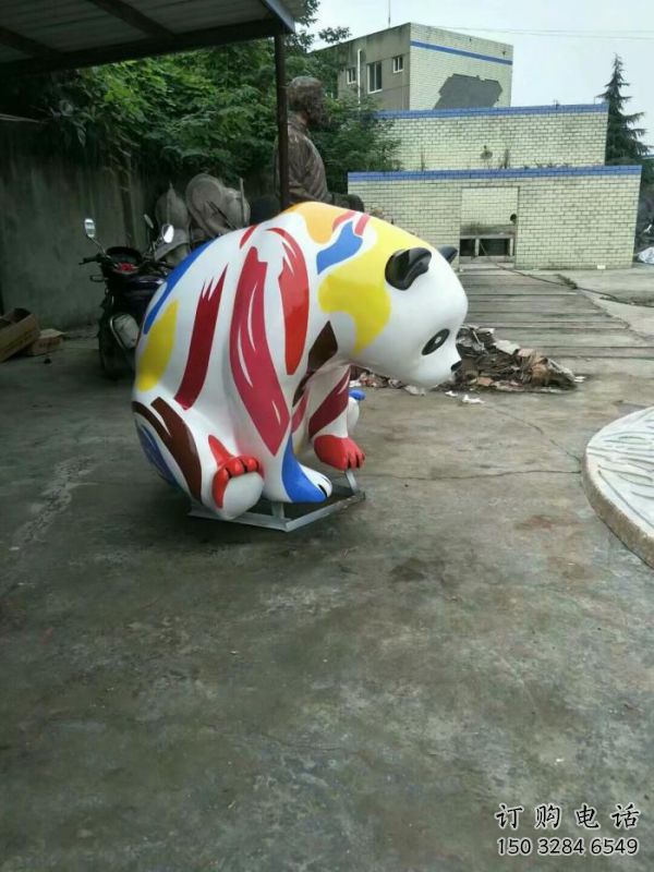 公共熊貓雕塑訂做，城市裝飾，庭院彩繪熊貓雕塑展品