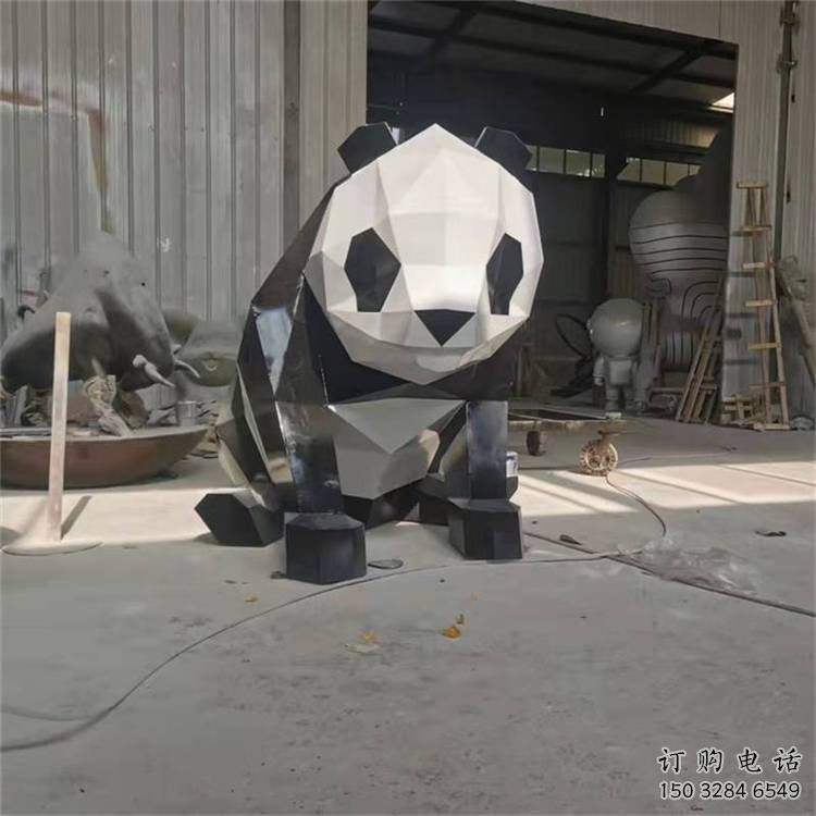 熊貓雕塑制造，白鋼構(gòu)件，幾何切面熊貓雕塑提供