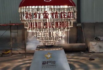 心形球雕塑制造，白鋼構件，不銹鋼心形球雕塑提供