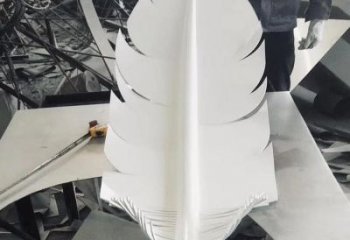 羽毛雕塑