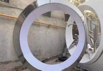 圓環雕塑定制制造，歐式風格，不銹鋼圓環雕塑供給