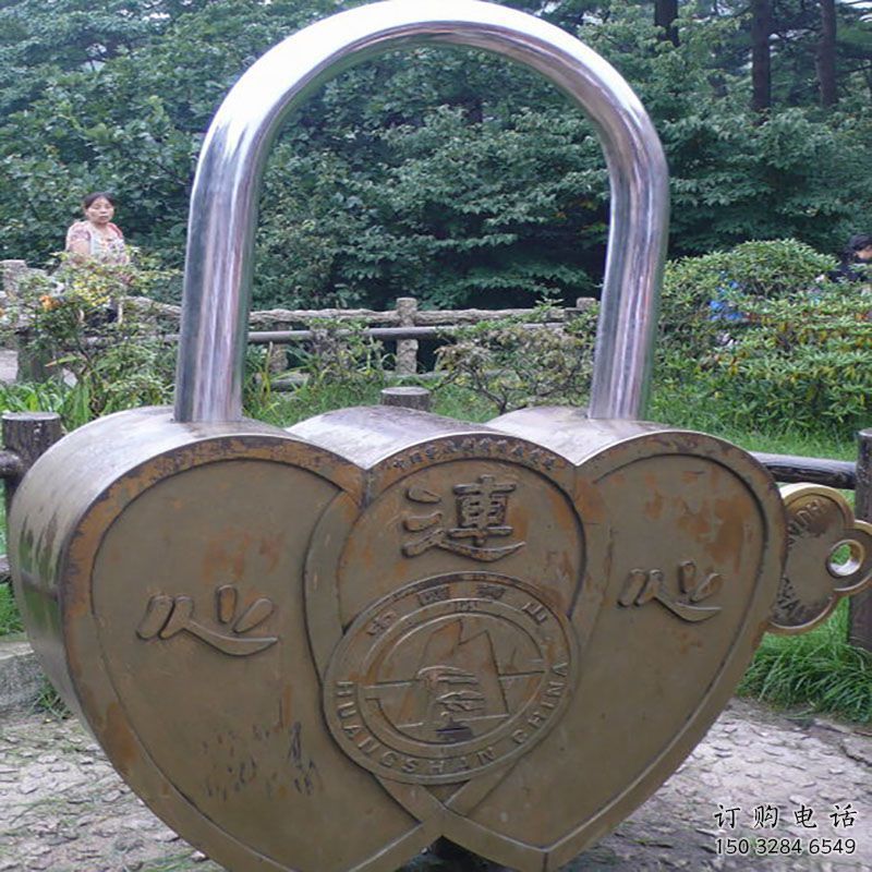 公園銅鎖子雕塑定做，小區擺件，銅鎖子雕塑制作