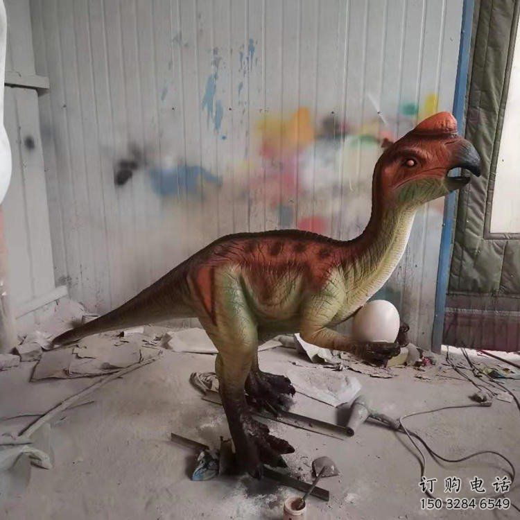 新樂抽象恐龍雕塑制造，動物雕塑，玻璃鋼恐龍雕塑展品