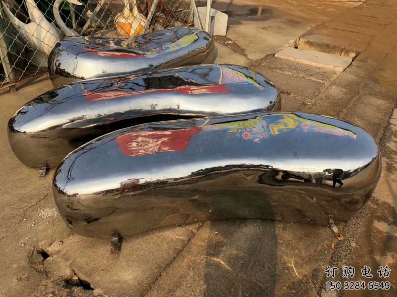石家莊坐凳雕塑，小區園林雕塑，不銹鋼鏡面效果