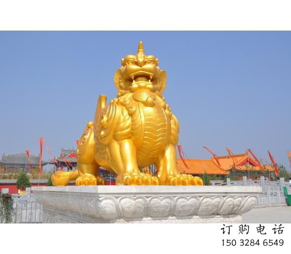 呼倫貝爾廣場貔貅雕塑，動物彩繪雕塑，抽象效果