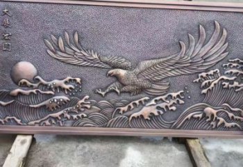 玉樹(shù)老鷹浮雕訂做，景區(qū)雕塑，鍛銅動(dòng)物浮雕定價(jià)