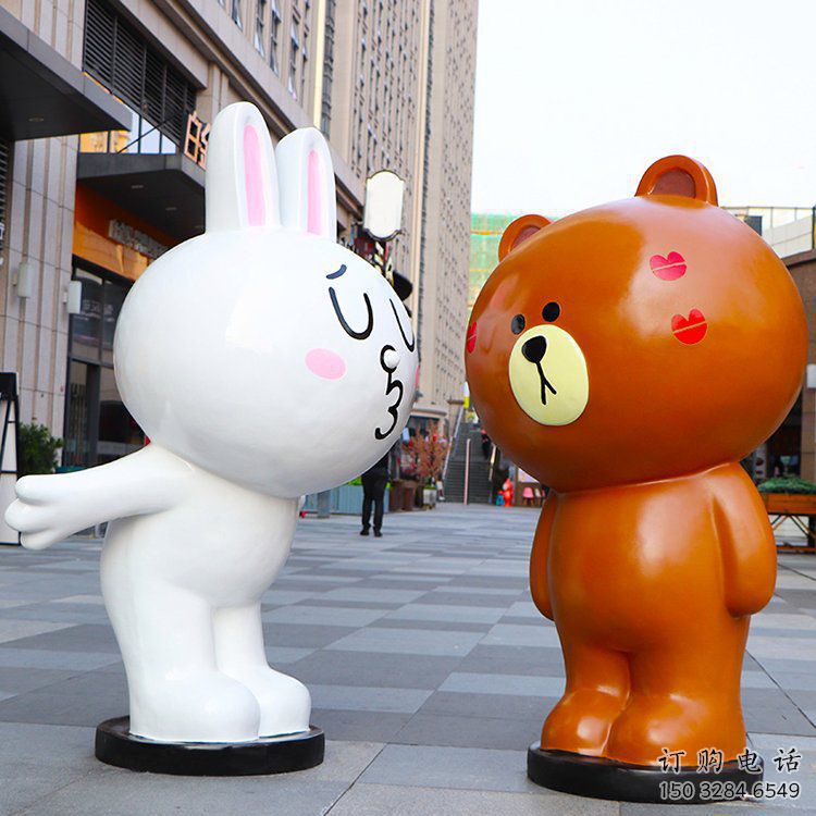 大同步行街布朗熊雕塑，玻璃鋼動(dòng)物雕塑，卡通方式