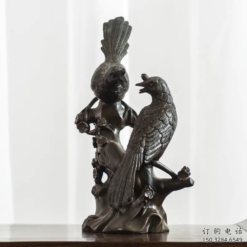 西湖園林喜鵲雕塑