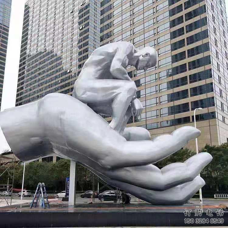 雙橋沉思者雕塑，景觀雕塑，手托人物雕塑廠家提供